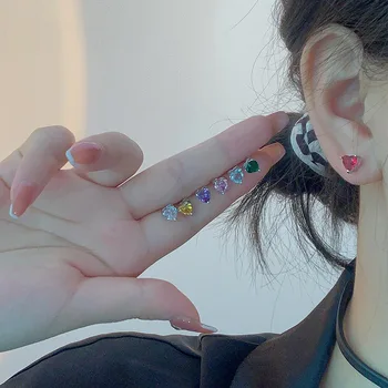 7 Цветных маленьких сережек-гвоздиков с цирконом в форме сердечка для женщин и девочек, Корейская любовь к эстетическим минималистичным ювелирным аксессуарам